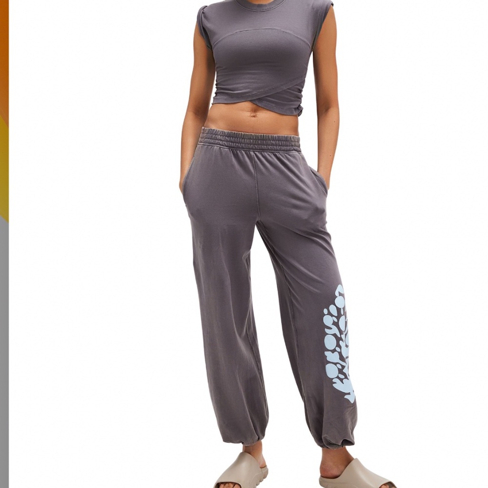 FP Movement by Free People Hot Shot Crossover Set in Dark Shadow in Various NWT - Picture 6 of 11